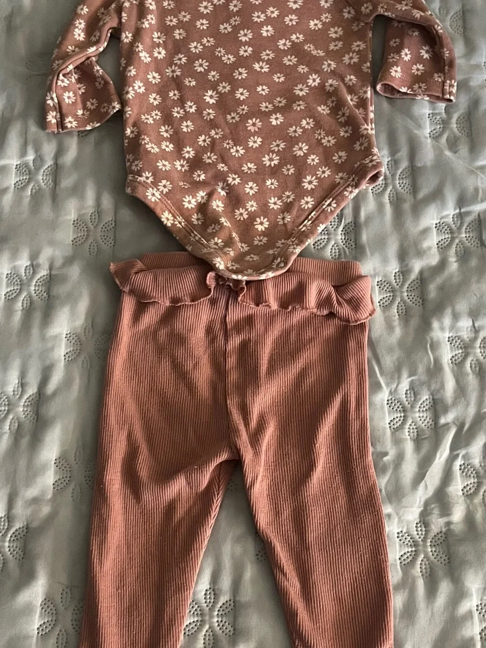 Nicole Miller Girls Dusty Rose Ribbed Ruffle Waist Leggings Set 9M